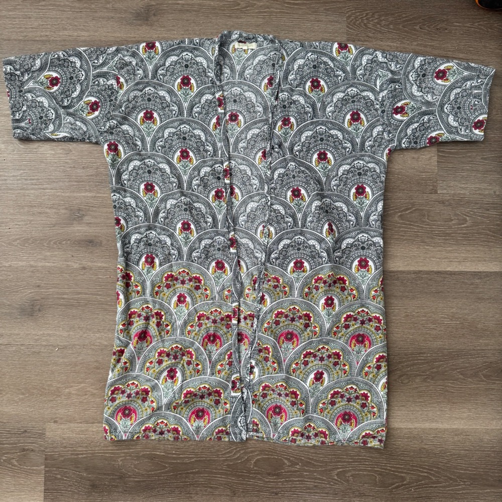 World Market Kimono Robe Womens OS Grey Red Paisley Floral Cotton Boho 542919
